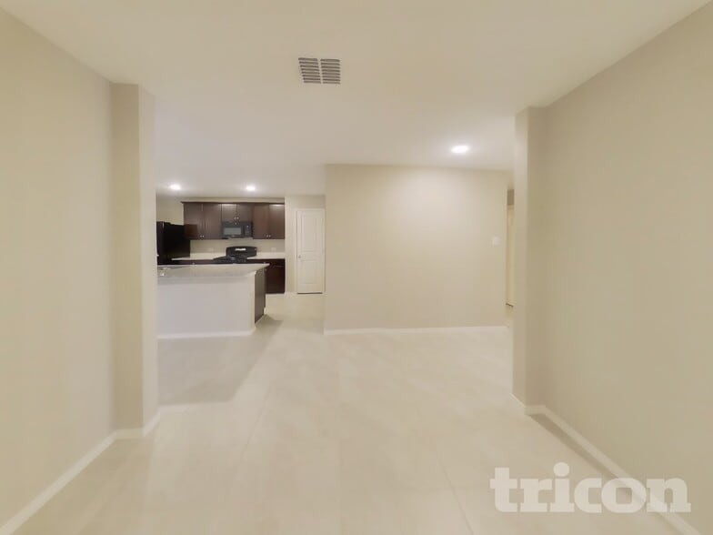 Building Photo - 1705 Clairborne Ct