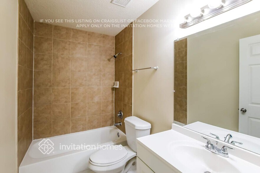 Building Photo - 9337 NW 55th St