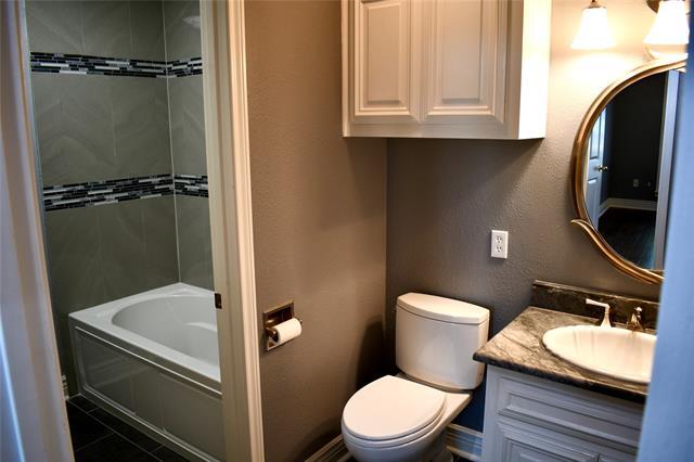 Building Photo - 908 McCoy Dr