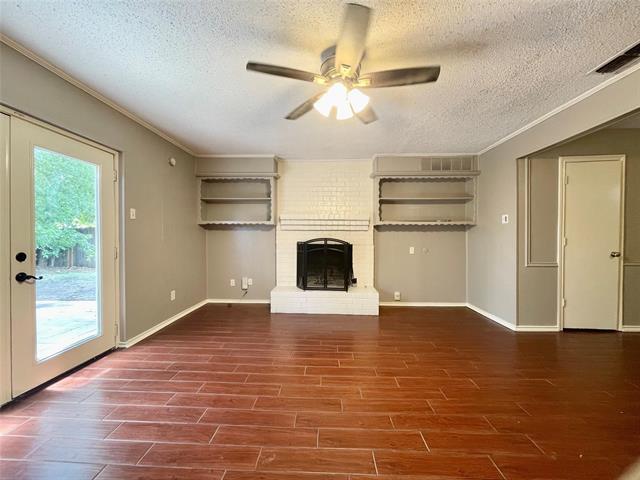 Building Photo - 15826 El Estado Dr