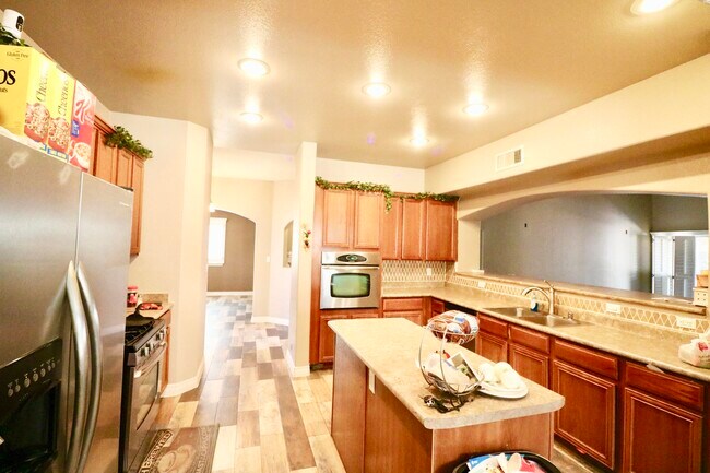 Building Photo - 12709 Tierra Lily Ct