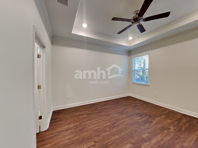 Building Photo - 6331 Emerald Hls Wy