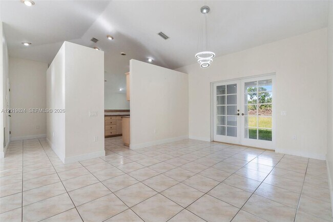 Building Photo - 16035 SW 173rd Ave