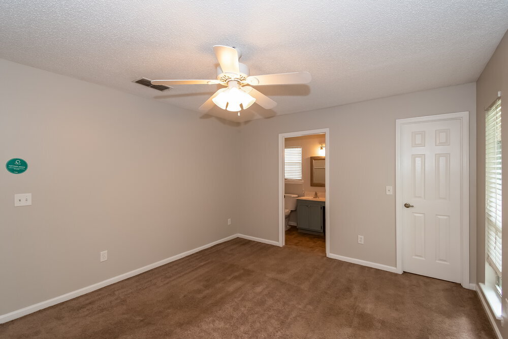 Building Photo - 1826 Ashmore Green Dr