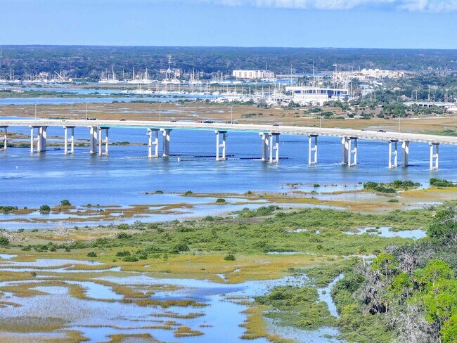 Building Photo - 207 Sunset Point