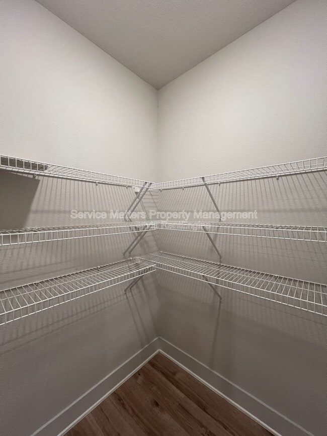 Building Photo - 5745 Danbury Blvd