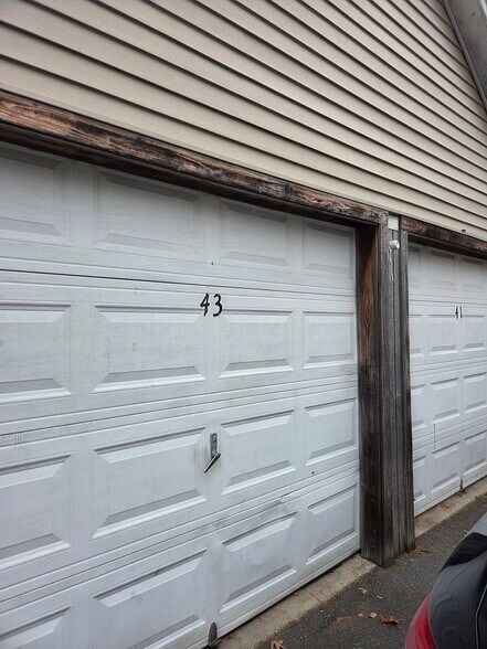 Building Photo - 43 Ozark St