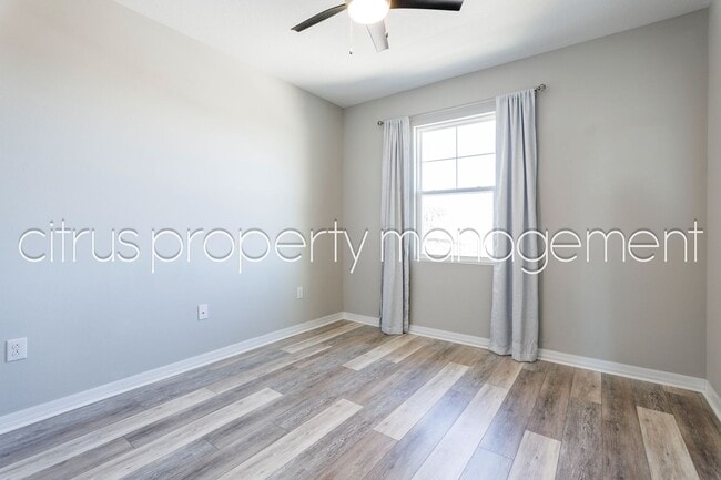 Building Photo - Stunning Double Waterfront 4/3 Home with Dock and Electric Boat Lift