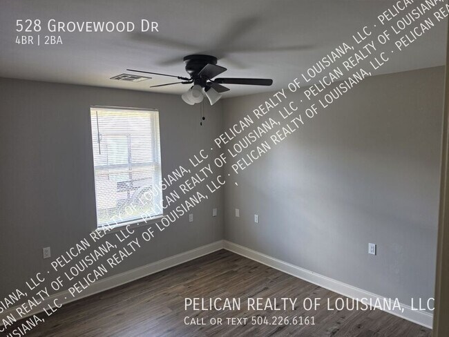 Building Photo - 528 Grovewood Dr