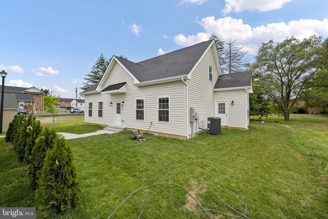 Primary Photo - 2253 Papermill Rd