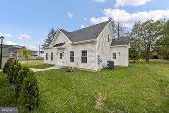 Building Photo - 2253 Papermill Rd