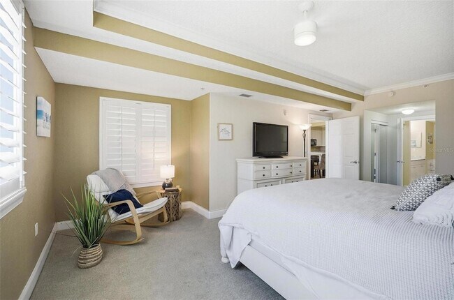 Building Photo - 60 Surfview Dr