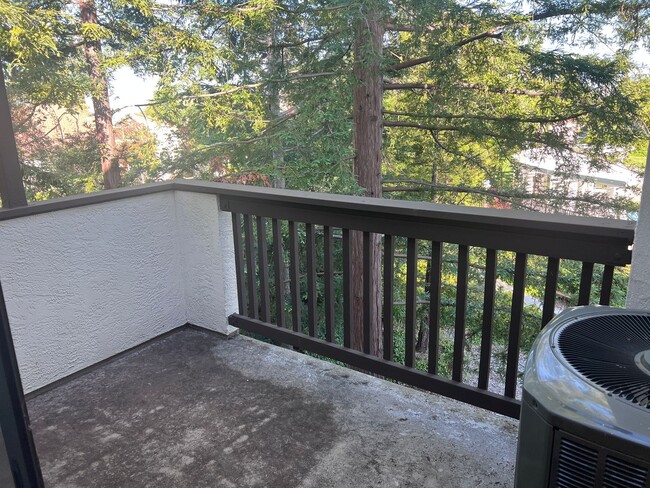 Building Photo - DESIRABLE GATED COMMUNITY WITH VIEWS, POOLS, HOT TUB, FITNESS CENTER, AND MORE!!!