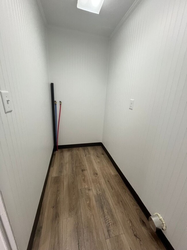 Building Photo - Ranch Style 2 Bed/1 Bath with Fenced in Yard!