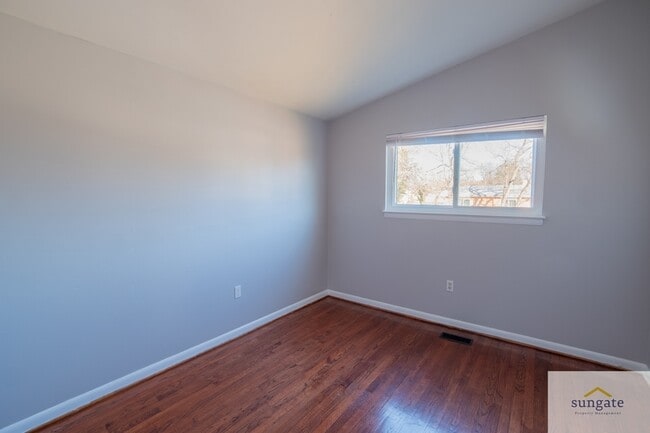 Building Photo - 7411 Kathydale Rd