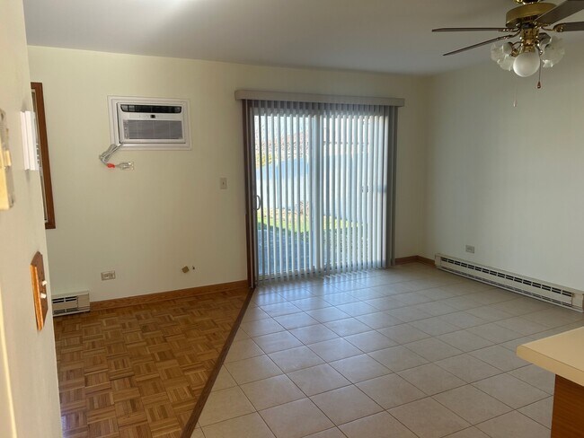 Building Photo - 626 Terry Ct