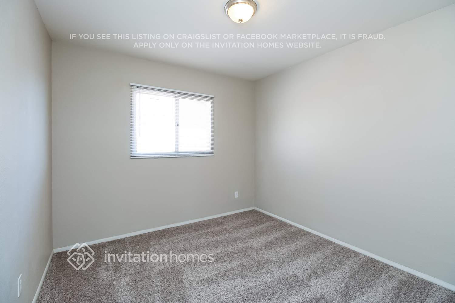 Building Photo - 2208 N 48th Dr