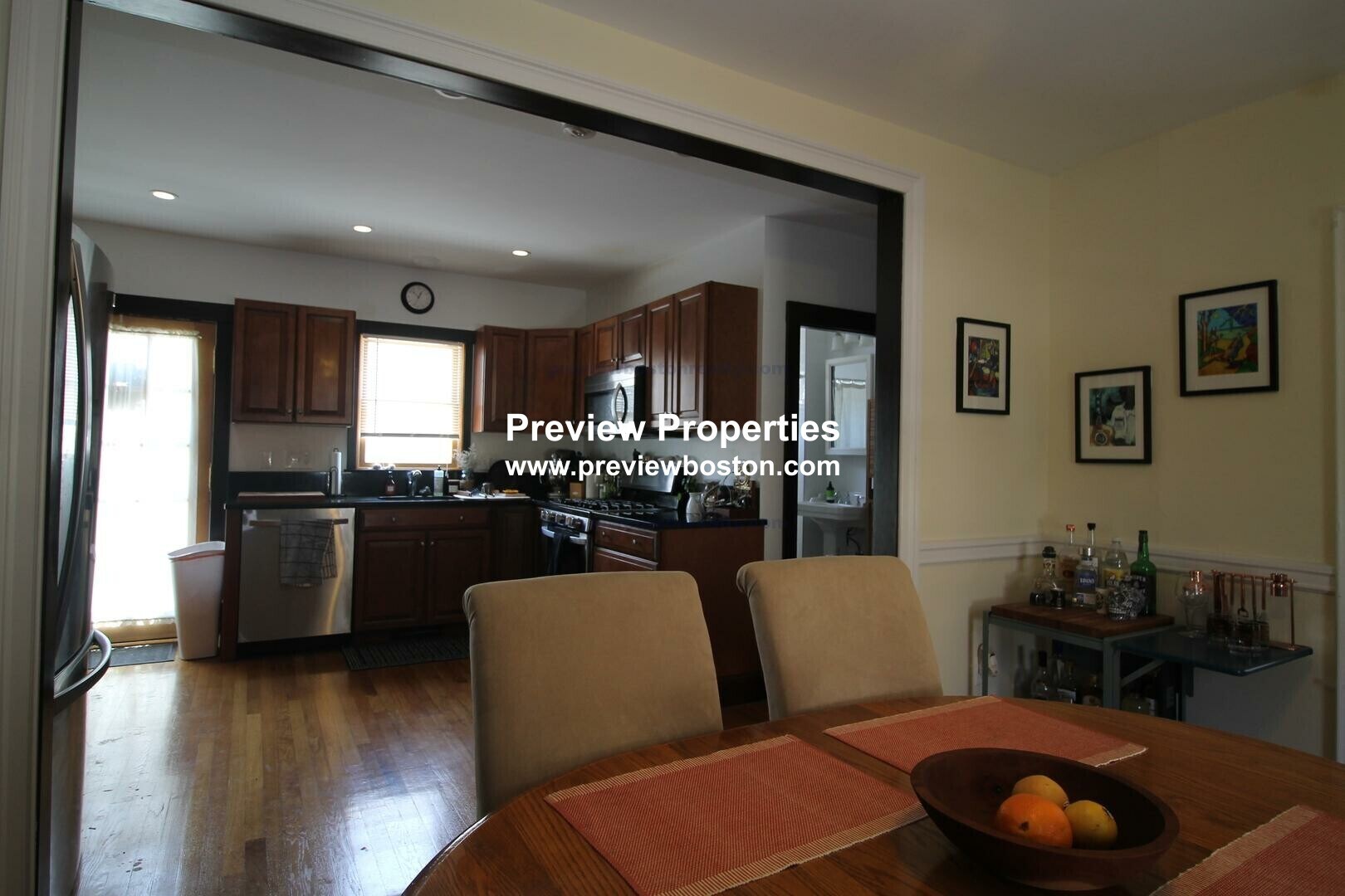 Building Photo - 22 Saybrook St