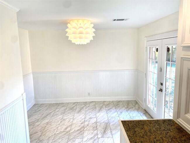 Building Photo - 4329 Kinglet St