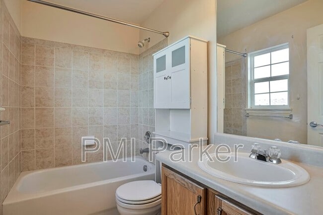 Building Photo - 1508 Royal Troon Dr