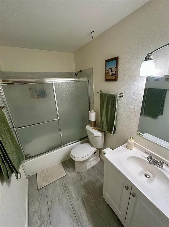 Building Photo - 620 S 1st St