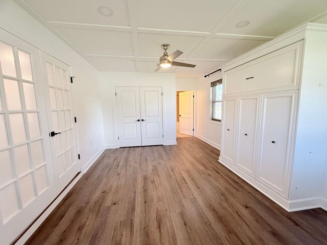 Building Photo - Beautiful 4 Bedroom Pool Home - Scenic Hei...