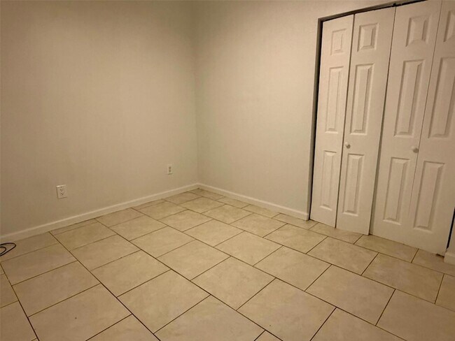 Building Photo - 1217 NW 7th Ave