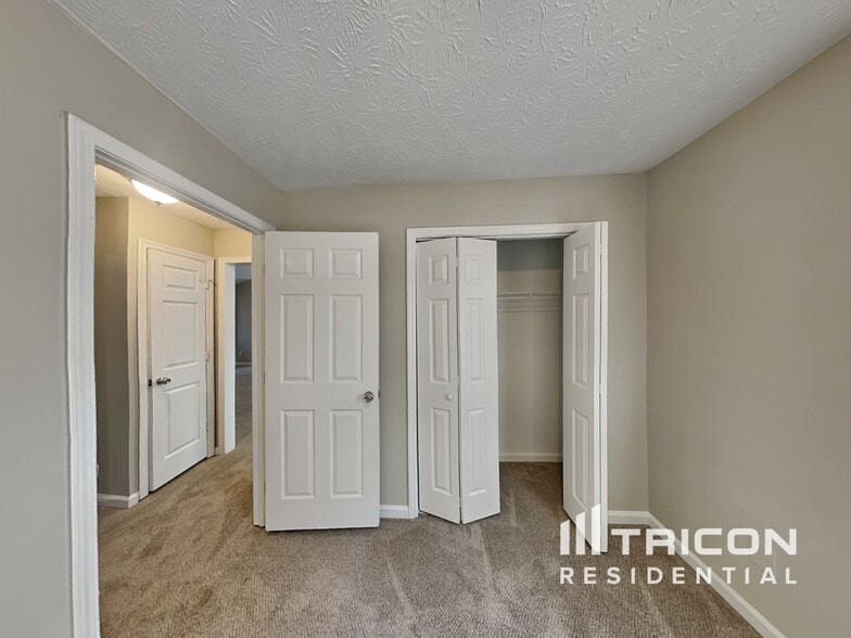 Building Photo - 1605 Windy Hill Pl SE