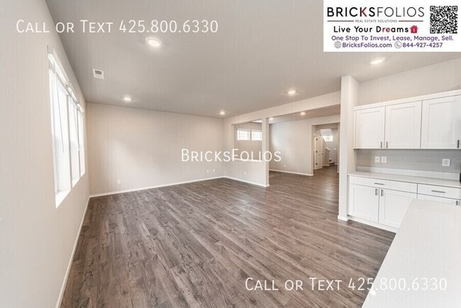 Building Photo - Corner lot For Rent in Port Orchard! Close to Military bases!