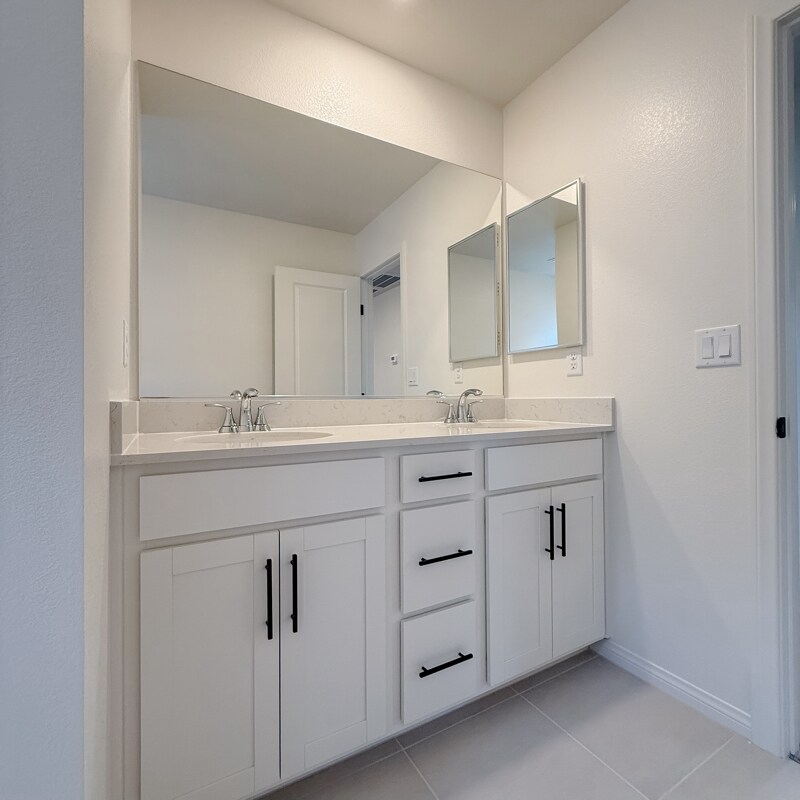 Building Photo - 7061 Cottage Vis Ave