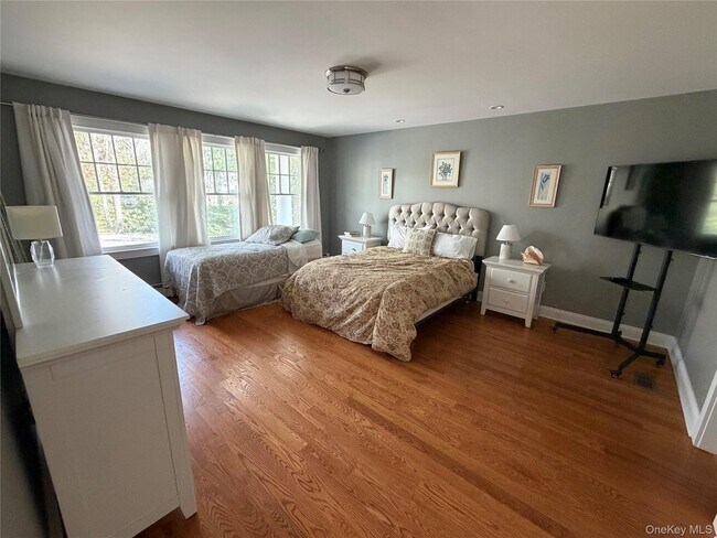 Building Photo - 27 Deer Path