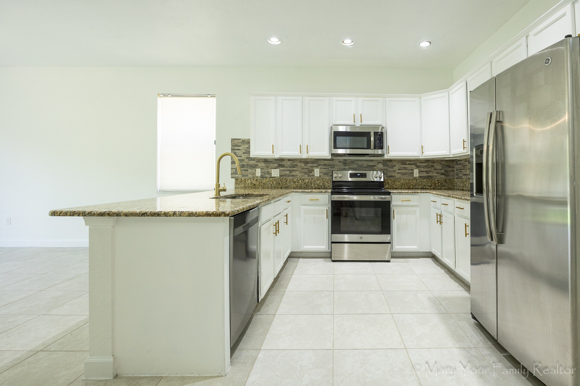 Building Photo - 3841 Aspen Leaf Dr