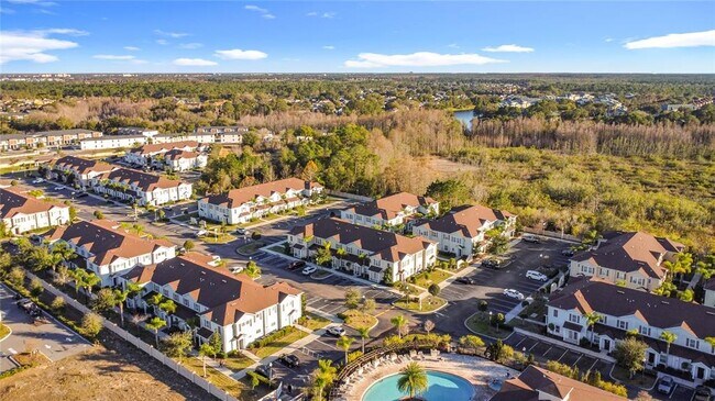 Building Photo - 8986 Shine Dr