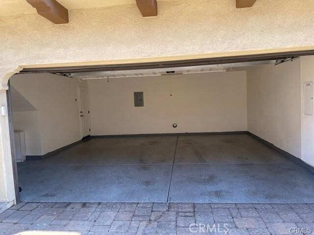 Building Photo - 717 S Casita St