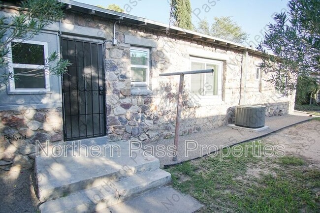 Building Photo - 7320 Dale Rd