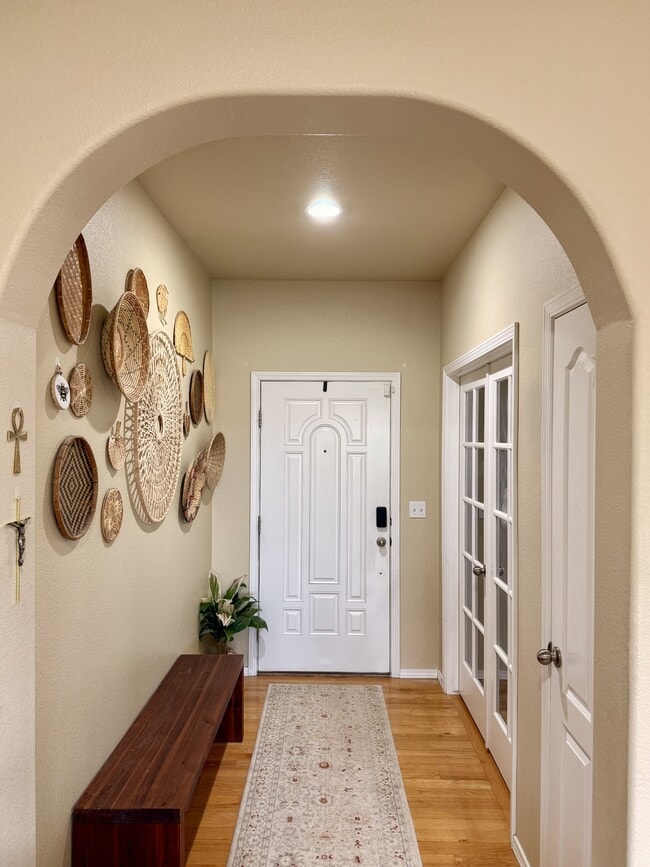 Building Photo - 8078 Cedarstone Ln