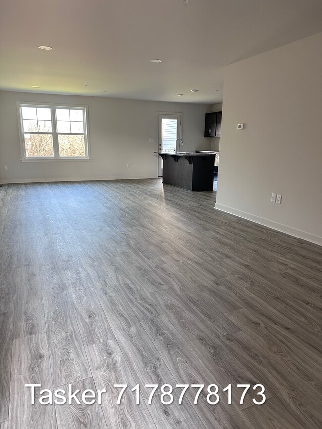 Building Photo - 7244 White Oak Blvd