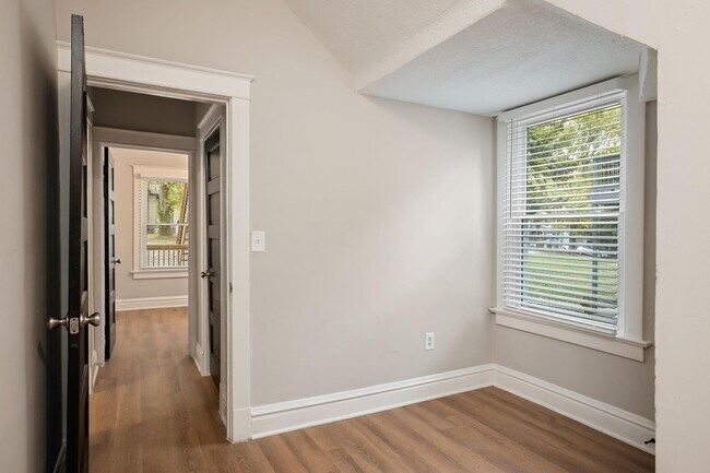 Building Photo - 4122 Locust St