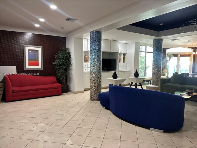 Building Photo - 6001 SW 70th St