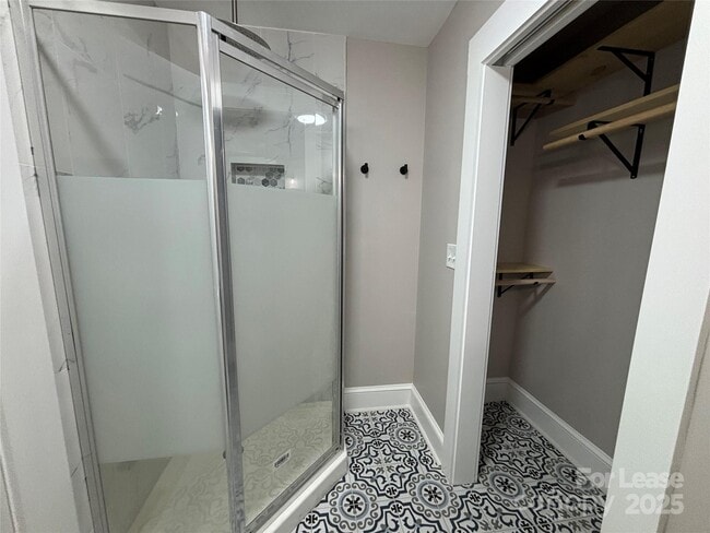 Building Photo - 410 Gann St