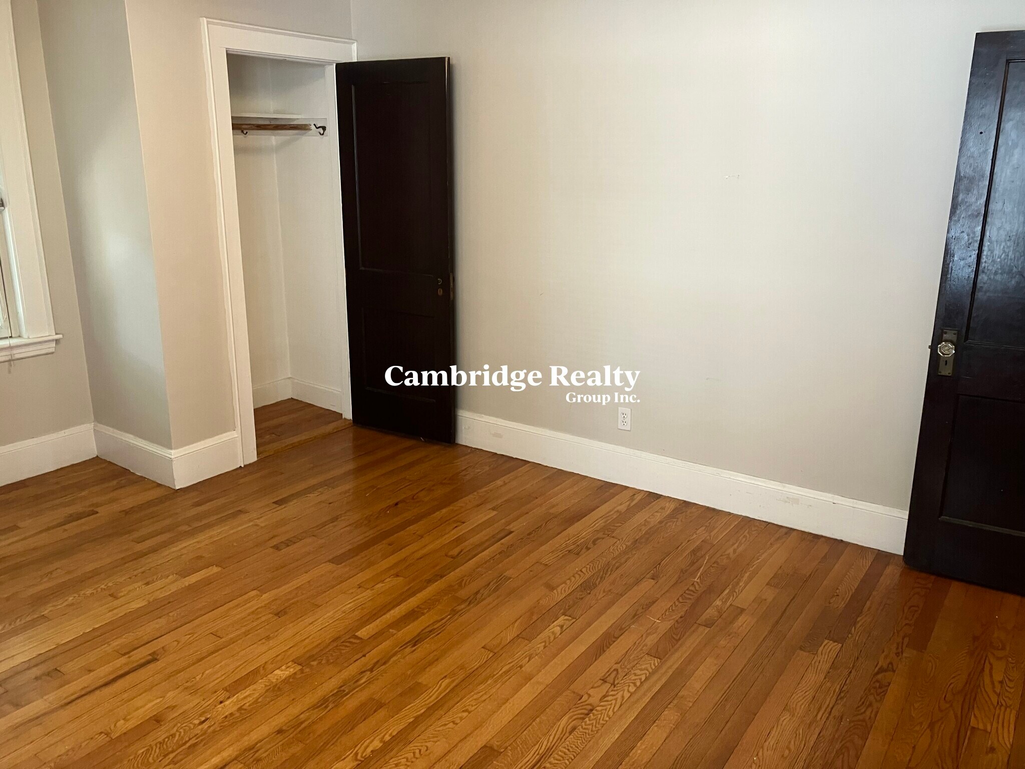 Building Photo - 93 Hillside Rd