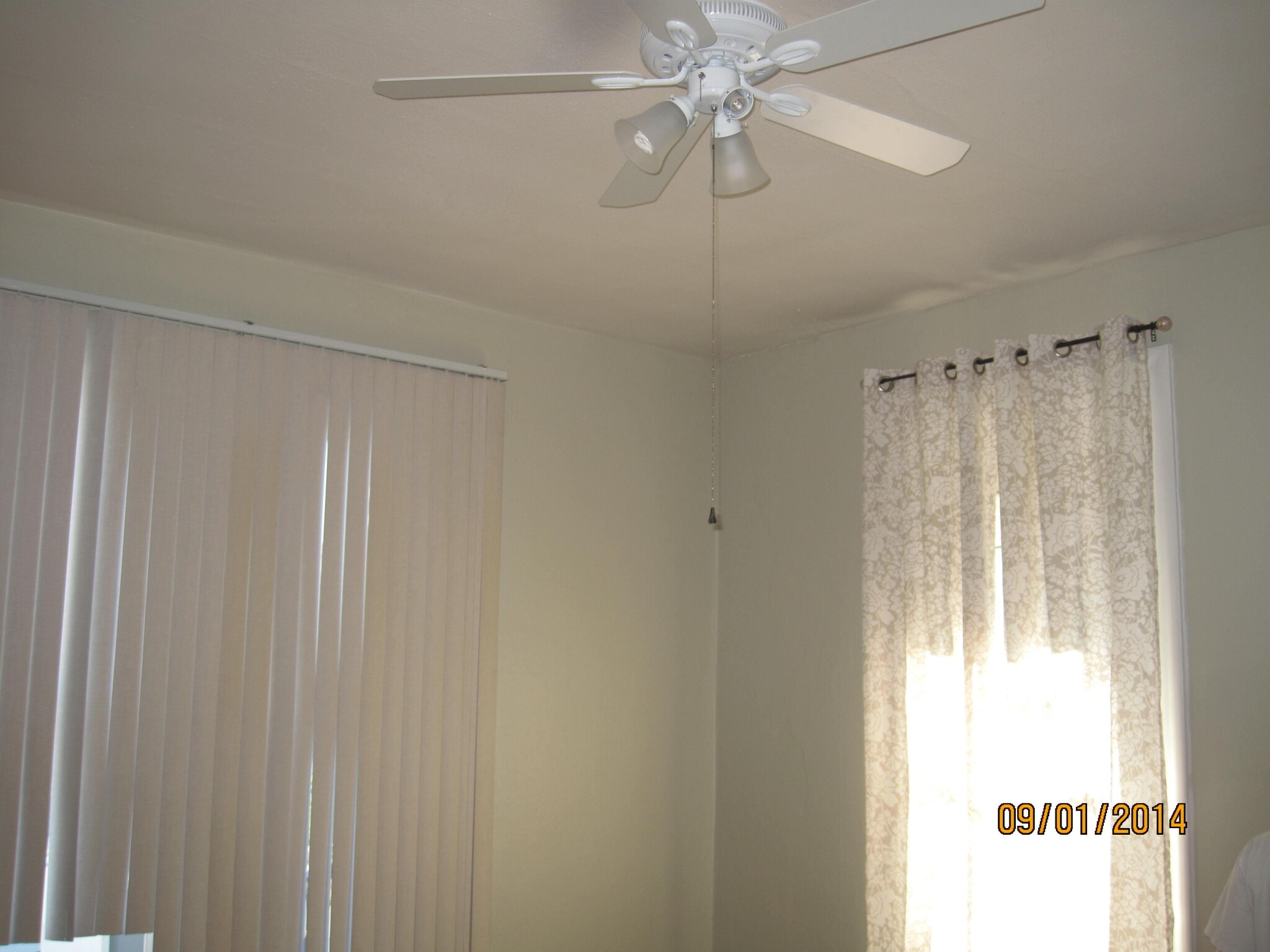 Building Photo - 290 N 300 E