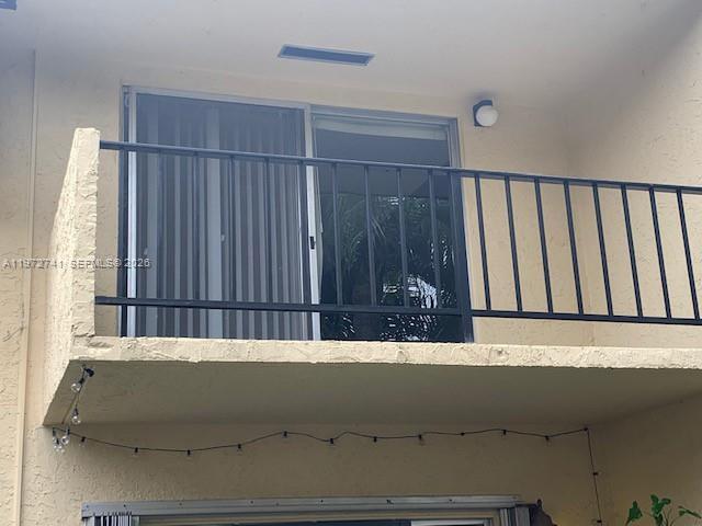 Building Photo - 13714 SW 90th Ave