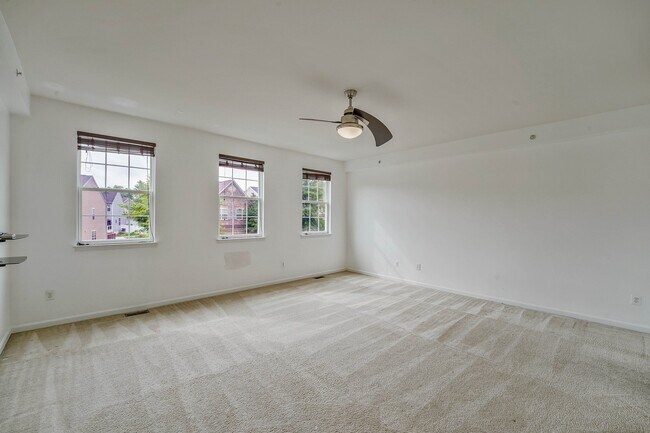 Building Photo - 3461 Eagle Ridge Dr