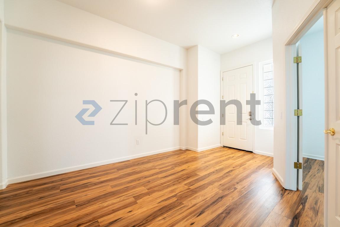 Building Photo - 7421 Earlsmoore Dr