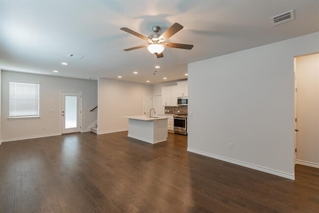 Building Photo - 5302 Mulberry Grove Ln