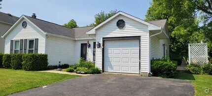 Building Photo - 336 Burr Oak Cir