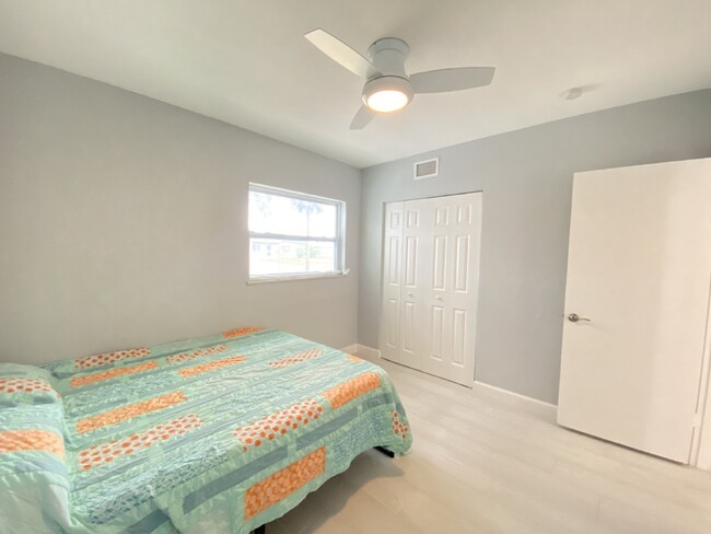 Building Photo - Bright and Updated 4-Bedroom Retreat in th...