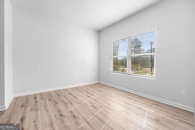 Building Photo - 100 Petunia Ct