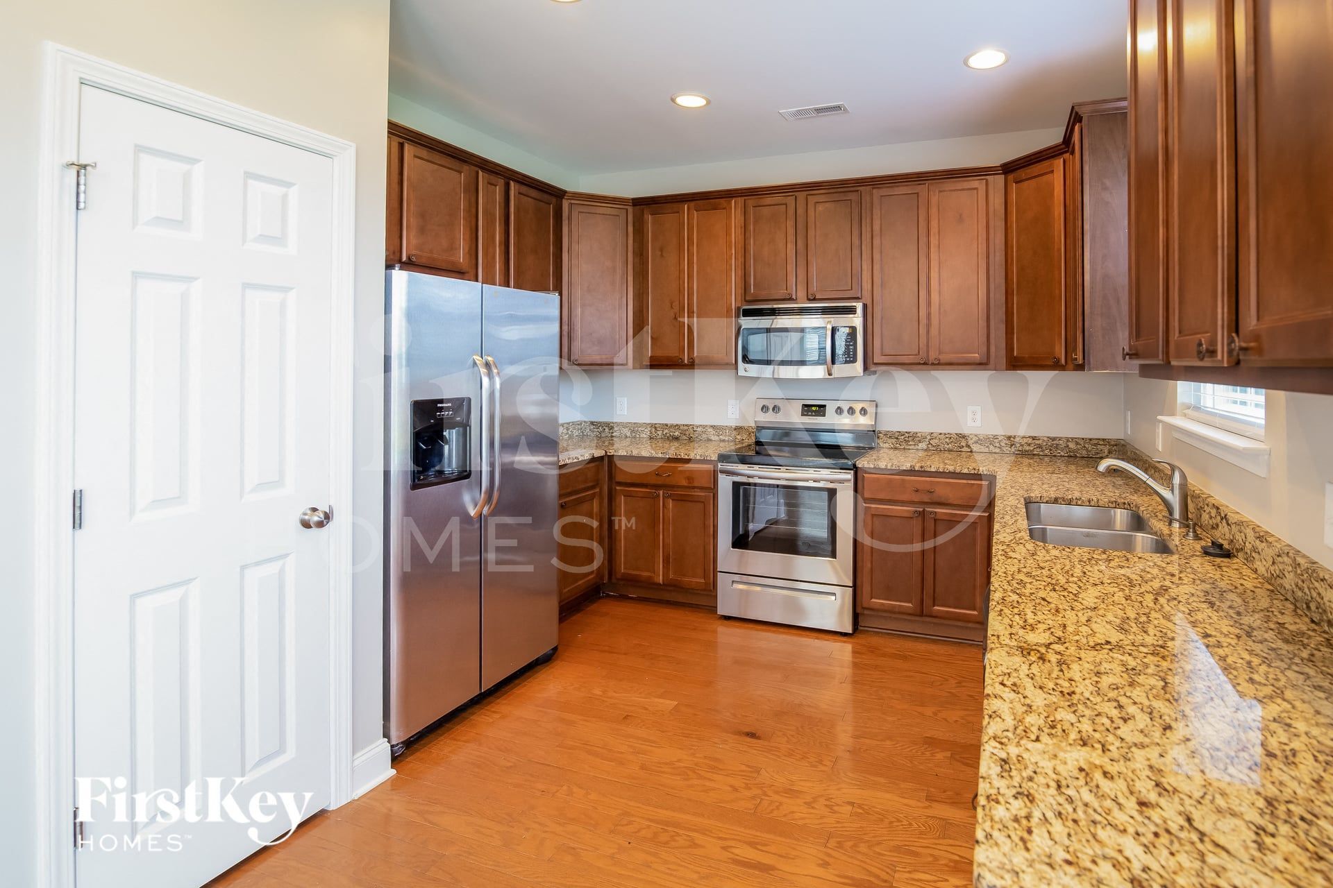 Building Photo - 131 Woodbrook Way
